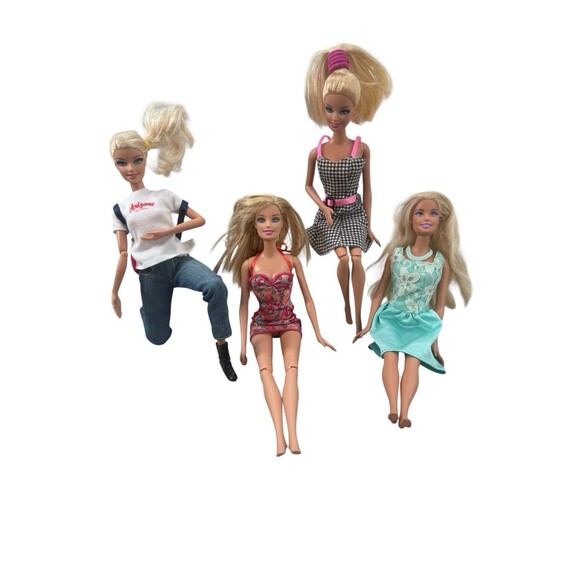 Lot Of 3 90s & 1 2011 Barbie’s- Fast Shipping - Picture 1 of 16